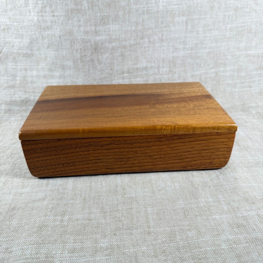 Vintage Solid Wood Hinged Trinket Box Felt Lined Valet Jewelry Keepsake Case